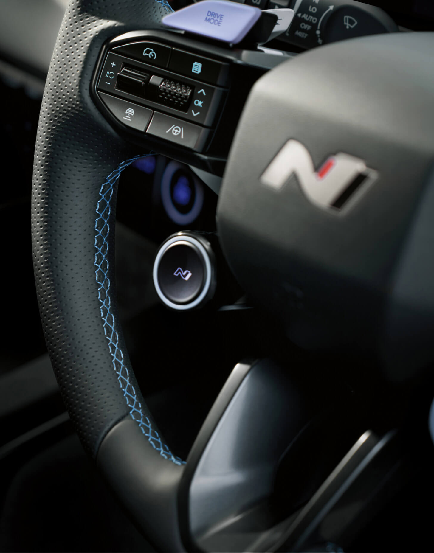 IONIQ 5 N - N専用半パンチング・レザーステアリング・ホイール