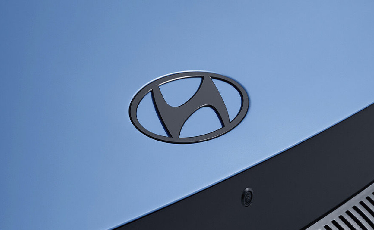IONIQ 5 N - セミグロスブラック Hyundaiエンブレム