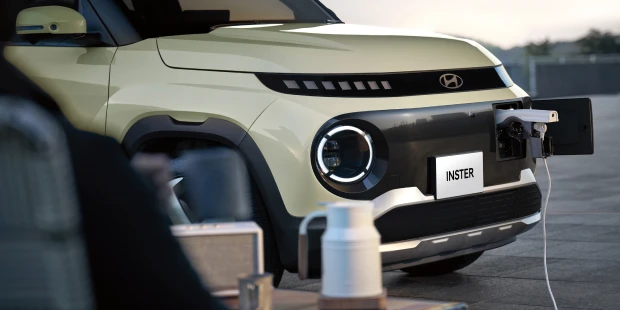 INSTER(インスター) Charging - 室外 V2L(Vehicle to Load) - Hyundai Mobility Japan(ヒョンデ ジャパン)