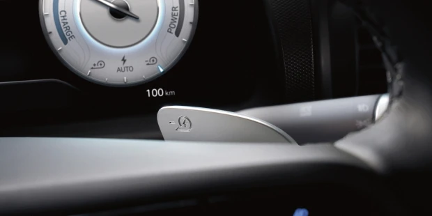 INSTER(インスター) Charging - 回生ブレーキコントロールパドル/ スマート回生ブレーキ - Hyundai Mobility Japan (ヒョンデ ジャパン)