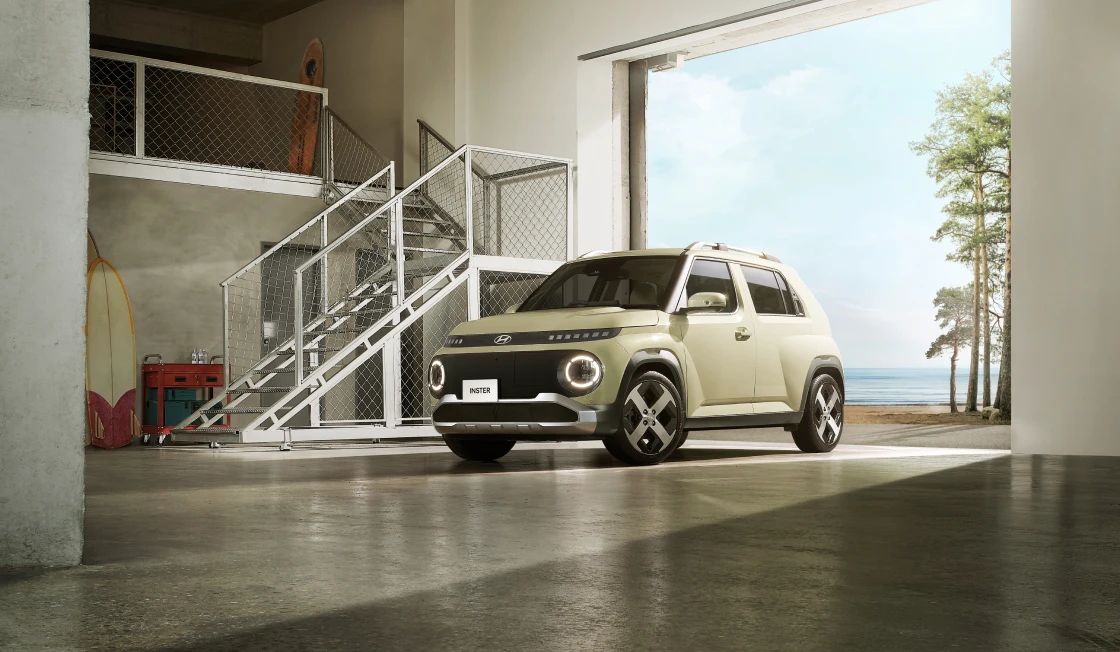 INSTER(インスター) - 室内にあるINSTERの様子 - Hyundai Mobility Japan (ヒョンデ ジャパン)
