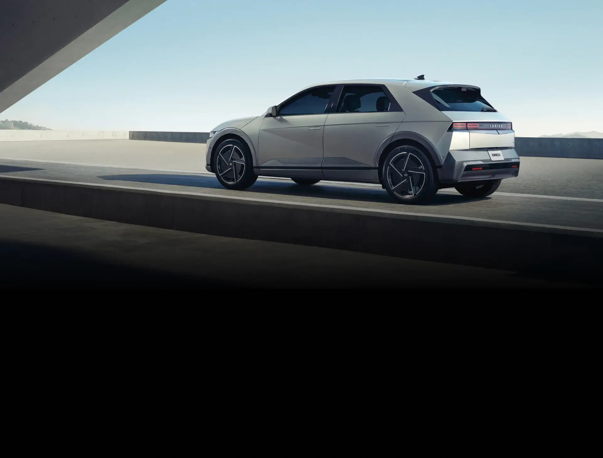 The new IONIQ 5 (アイオニック5) 機能 - Hyundai Mobility Japan (ヒョンデ ジャパン)