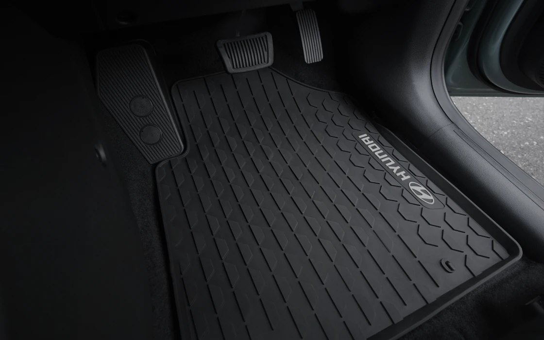 KONA Mauna Loa (コナマウナロア）専用アクセサリー - オールウェザーフロアマット  - Hyundai Mobility Japan (ヒョンデ ジャパン)