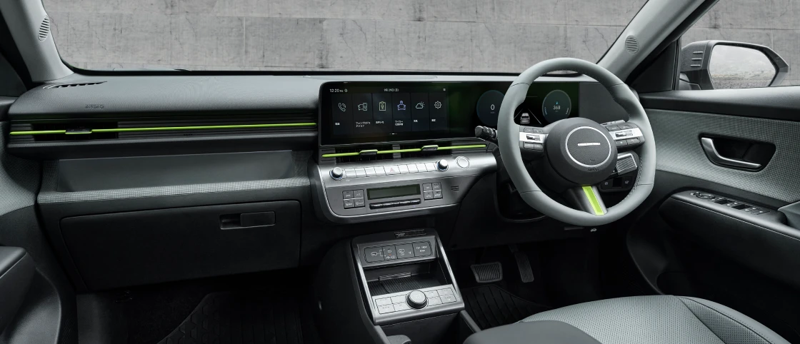 KONA Mauna Loa (コナマウナロア）専用運転席インテリア - Hyundai Mobility Japan (ヒョンデ ジャパン)