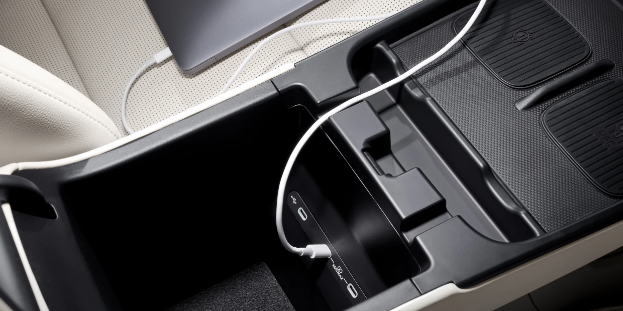 USBポート(Type C) - Hyundai Mobility Japan (ヒョンデ ジャパン)