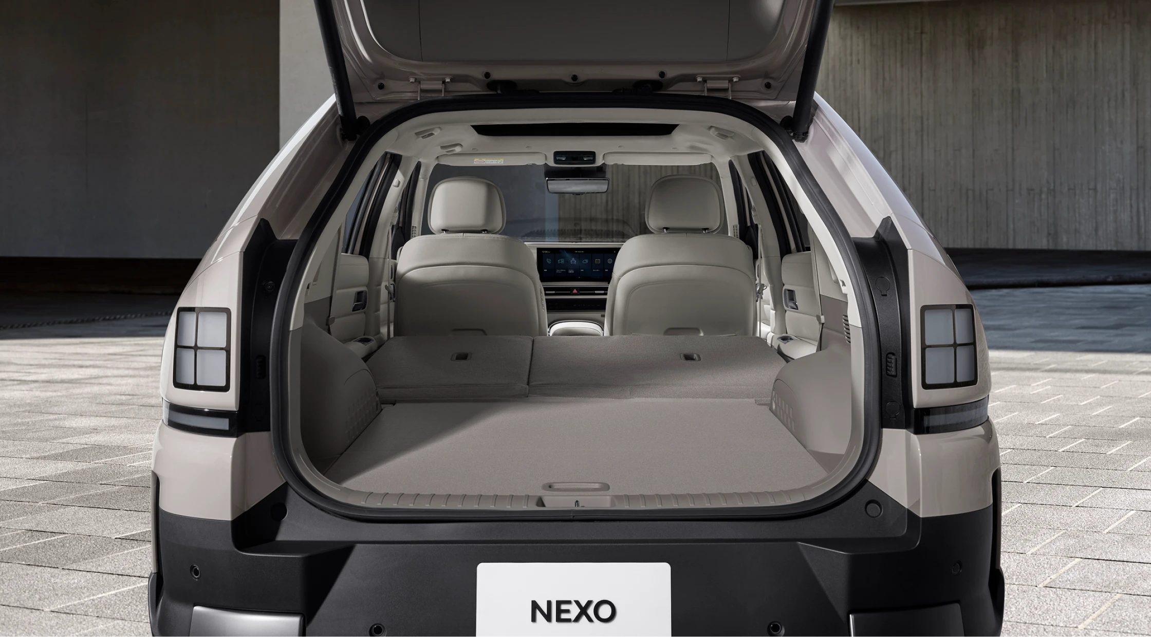 広い荷室を備えたThe all-new NEXO - Hyundai Mobility Japan (ヒョンデ ジャパン)