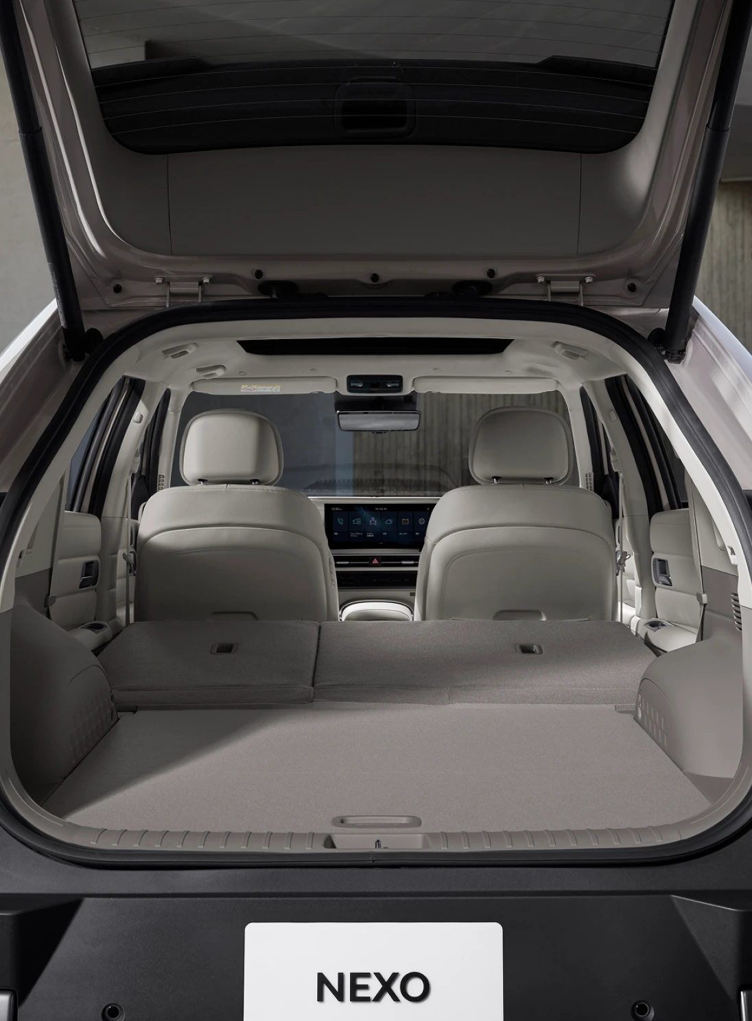 広い荷室を備えたThe all-new NEXO - Hyundai Mobility Japan (ヒョンデ ジャパン)