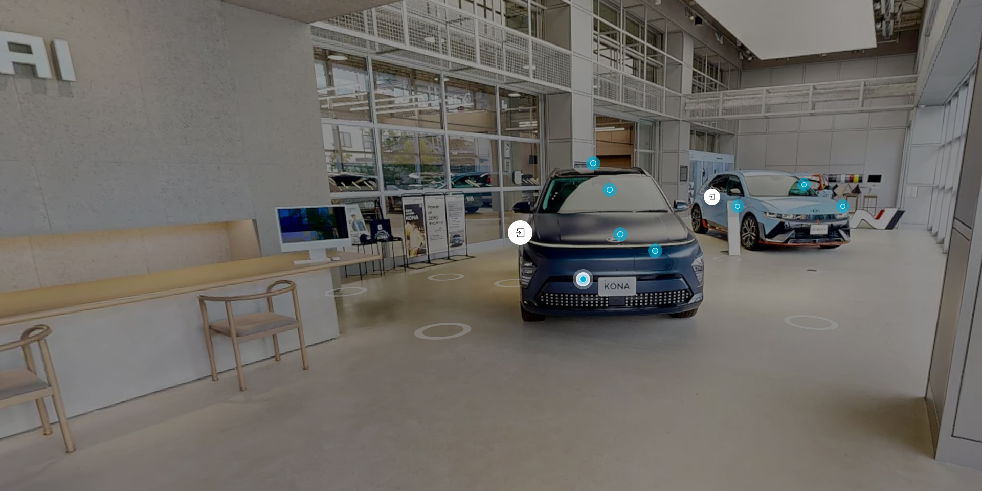 Hyundai Customer Experience Center 横浜バーチャル・ショールーム：レセプション右側面 - Hyundai Mobility Japan (ヒョンデ ジャパン)