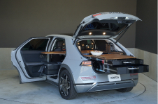 モバイルサービス用に改造したIONIQ 5 - Hyundai Mobility Japan (ヒョンデ ジャパン)