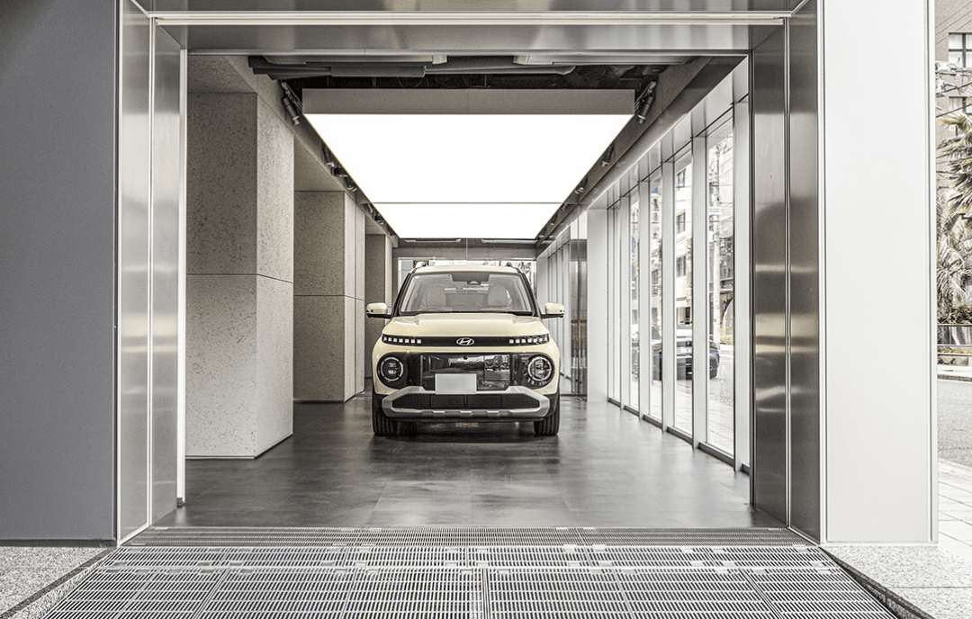 Hyundai Customer Experience Center Yokohama 横浜 デリバリーサービス - ヒョンデモビリティジャパン