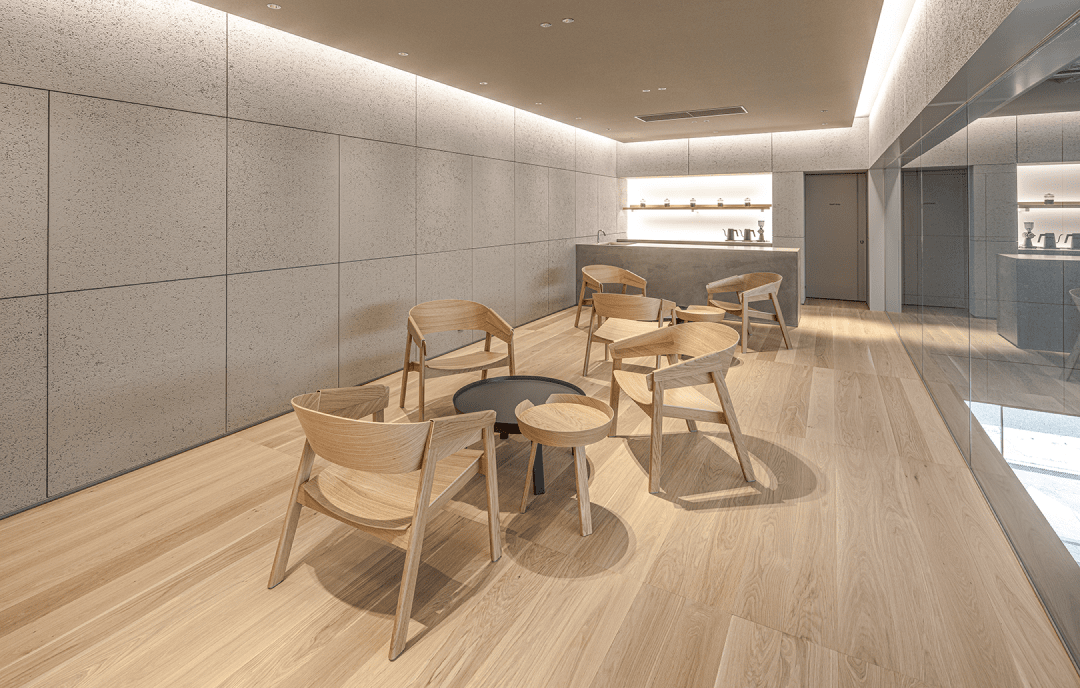 Hyundai Customer Experience Center Yokohama 横浜 ラウンジ - ヒョンデモビリティジャパン