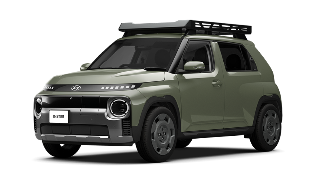 INSTER Cross トムボーイカーキ / ダークグレーアマゾナスグリーン ヒョンデモビリティジャパン早期納車可能な車両